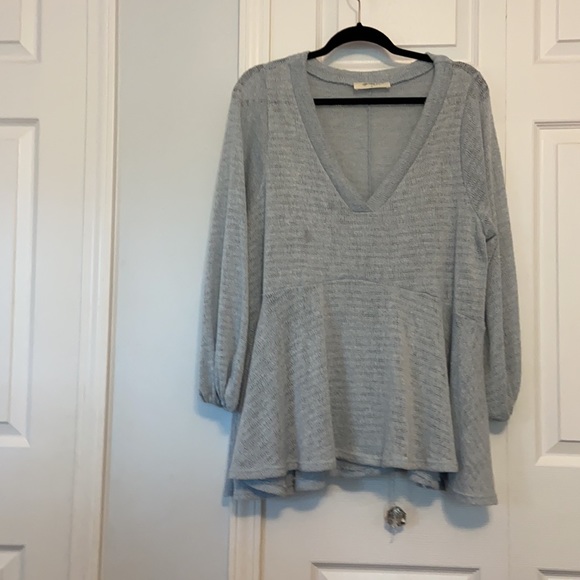 A Beautiful Soul Open Knit V Neck Peplum Sweater - Picture 2 of 5